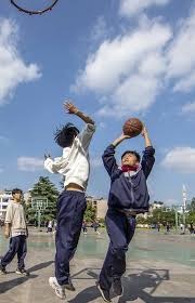 解析“过度交易（Overtrading）”：博彩成瘾与频繁买卖股票的共同诱因。（剖析过度交易：赌博成瘾与频繁买卖股票的共通动因）