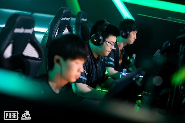 目前担任意 目前担任意