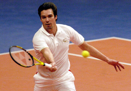 在关键比赛 在关键比赛